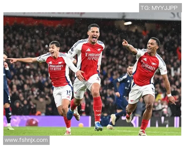 中超精彩对决阿森纳与巴黎圣日耳曼战成平局神扑瞬间引发全场热烈反响