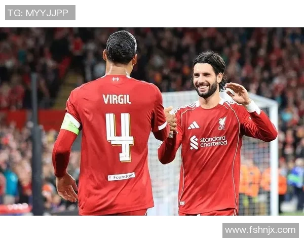 意甲大战：尤文图斯狂胜利物浦五球大捷绝杀时刻震撼全场