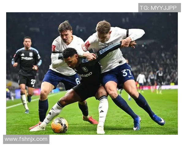 足总杯激战巴黎圣日耳曼与热刺0比0平红牌争议引发全场热议