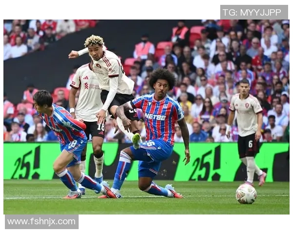 意甲激战尤文图斯与利物浦1比1平点球大战精彩回顾引发全场热潮