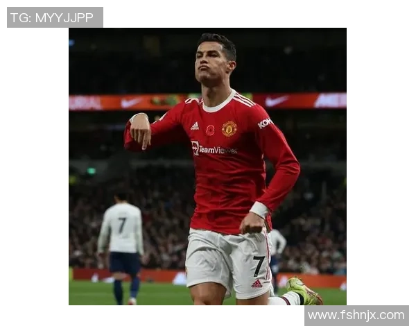 欧冠焦点战：AC米兰与里昂互交白卷红牌事件引发全场热议