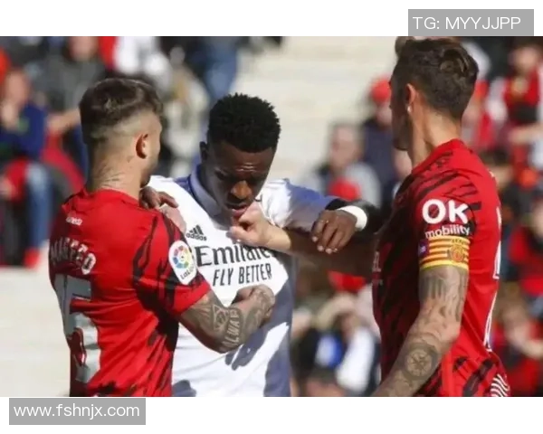 英超激战：皇马与AC米兰战平乌龙球成比赛转折点分析