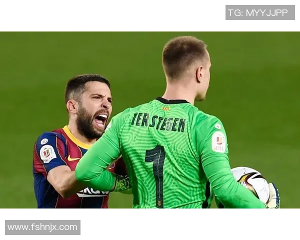 国王杯激战AC米兰逆转尤文图斯引发争议判罚全场沸腾